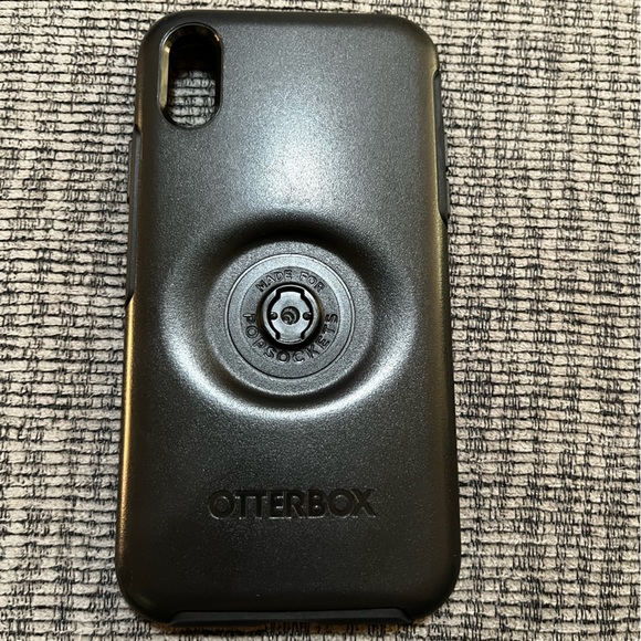 OtterBox Other - Otterbox - iPhone XR Case w/ interchangeable pop socket